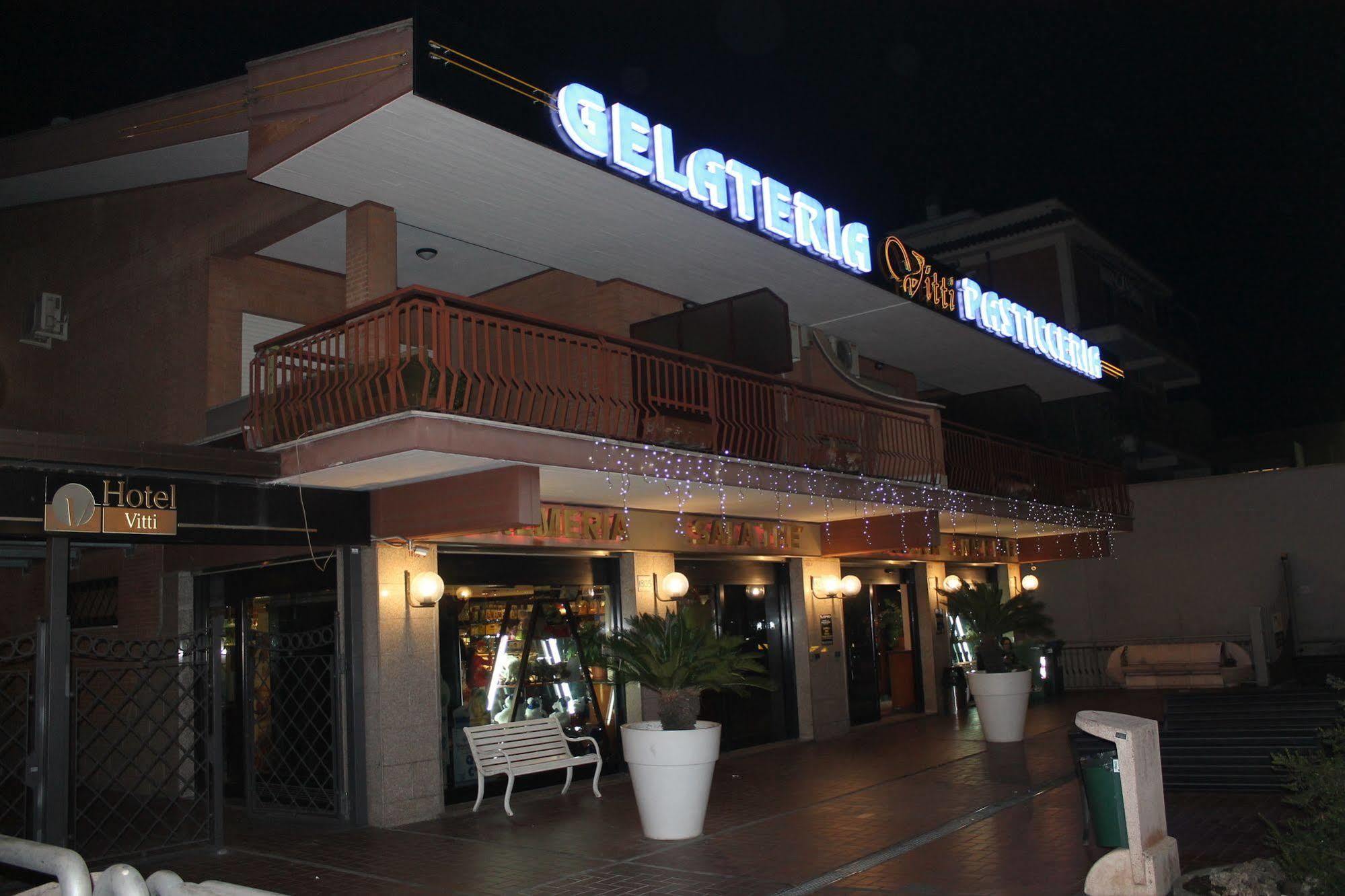 Hotel Vitti Roma Exterior foto